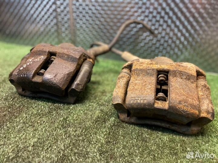 Суппорт передний Renault Symbol 1 Рест. K7J 1.4