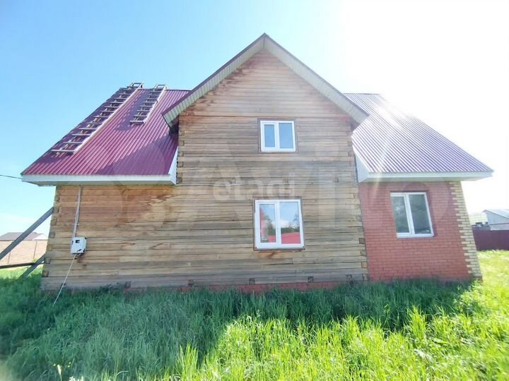 Дом 105 м² на участке 9,6 сот.