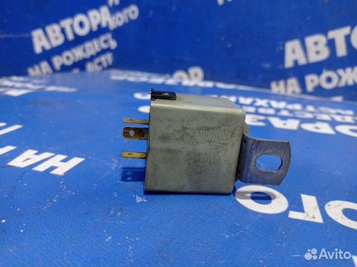 Реле Mitsubishi Pajero 2 внедорожник 4M40 1998