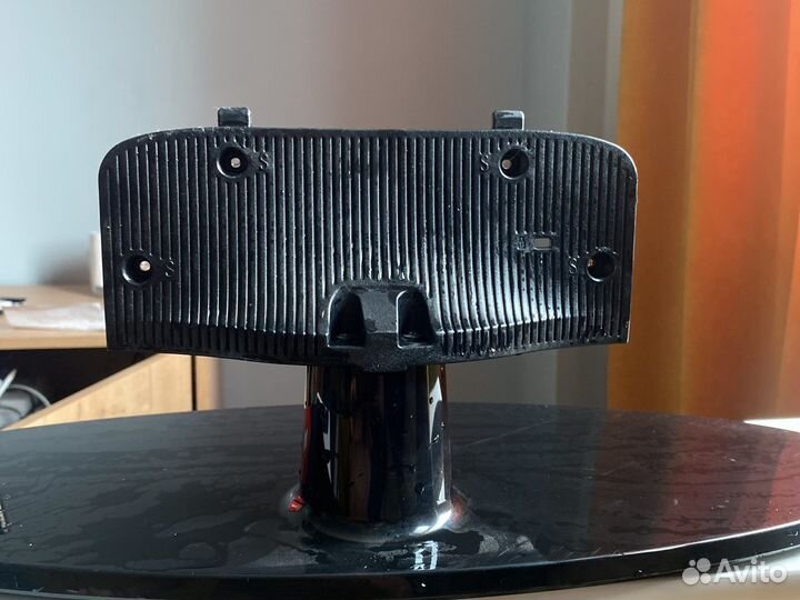 Подставка для телевизора