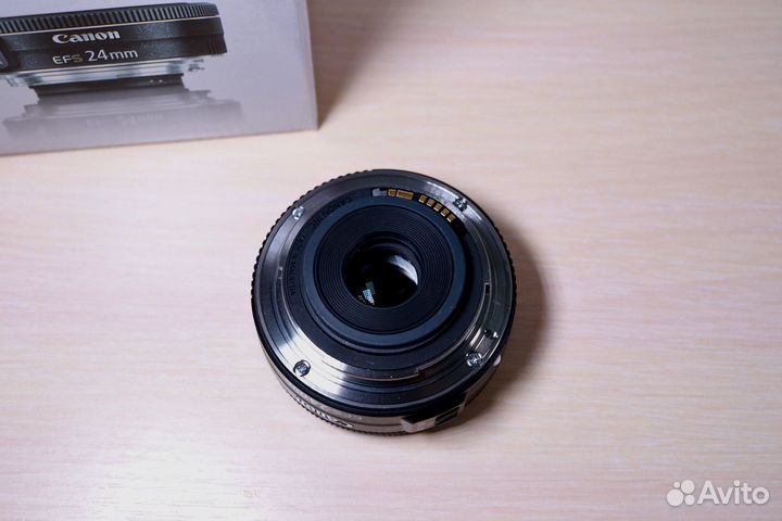 Canon EF-S 24/2.8 stm