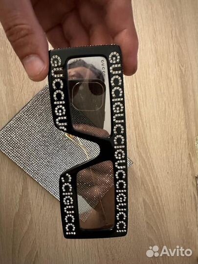 Солнцезащитные очки gucci