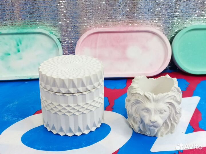 Шкатулки, кашпо, статуэтки из гипса