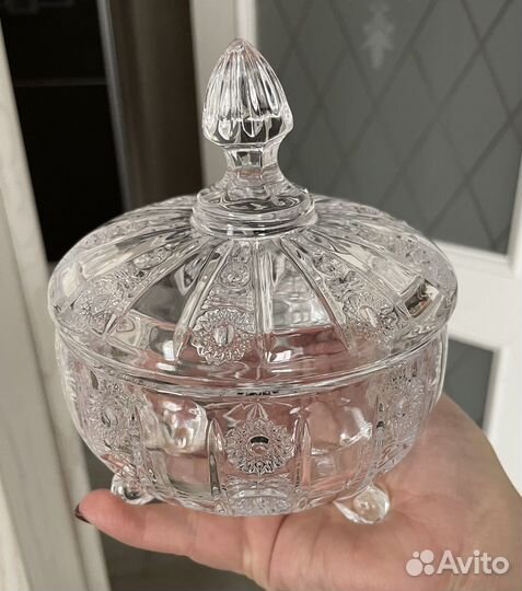 Хрустальная конфетница на ножках Чехия