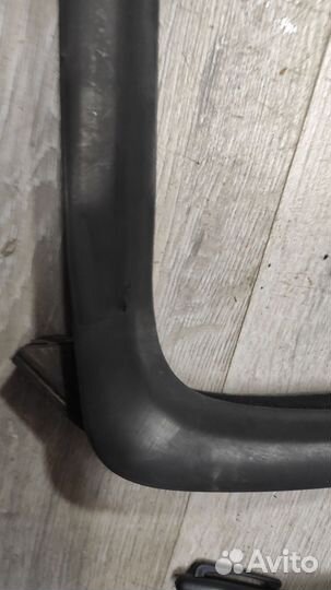 Уплотнитель двери задней левой октавия тур