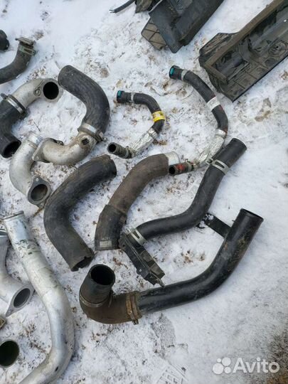 Патрубок интеркулера гофра датчик Genesis G80 2.0T