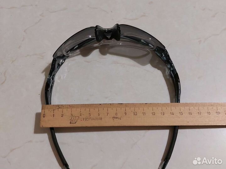 Солнцезащитные очки мужские