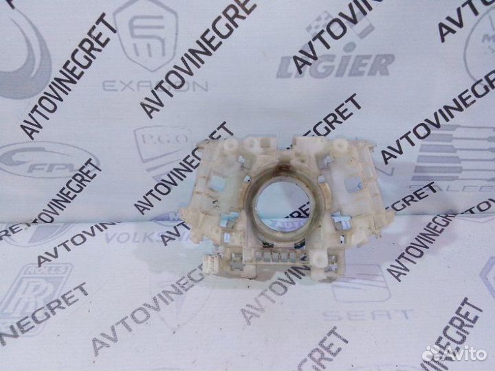 Корпус подрулевых переключателей Mitsubishi L200