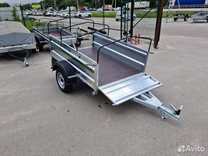 Прицеп на легковой автомобиль