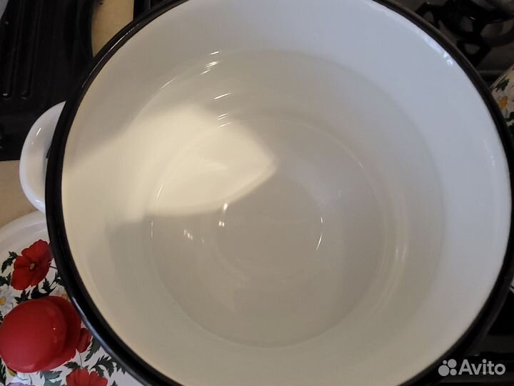 Набор кастрюль эмалированных