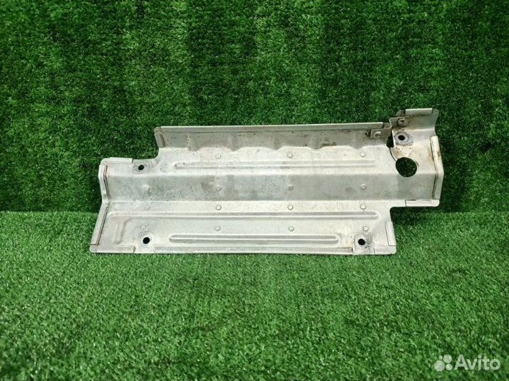 Экран тепловой Audi A4 B7 BFB 1.8T