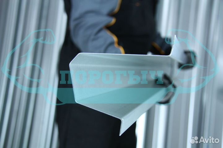 Ремотный порог УАЗ Патриот левый