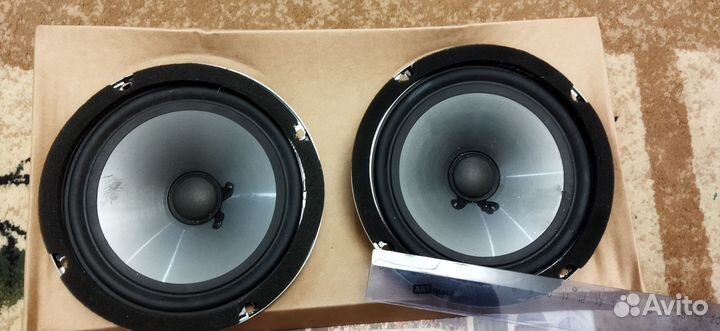 Динамик в авто