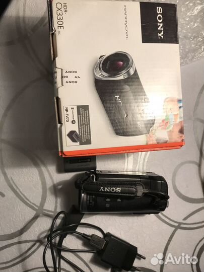 Видеокамера новая Sony HDR-CX330E черный