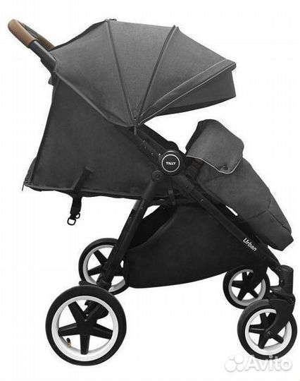 Прогулочная коляска с надувными колесами