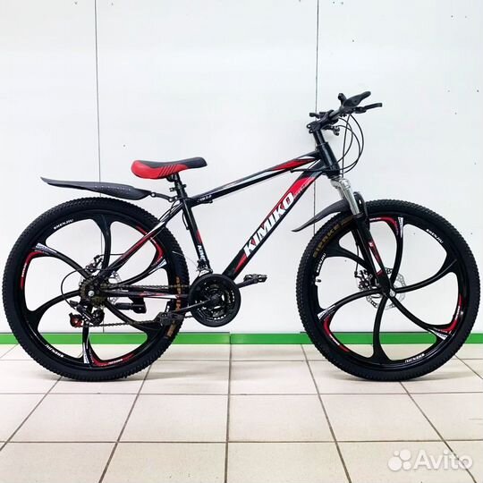 Новый велосипед на литых дисках