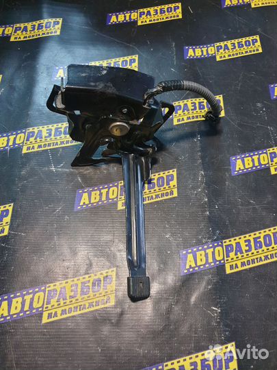 Замок капота Хонда Цивик 4д