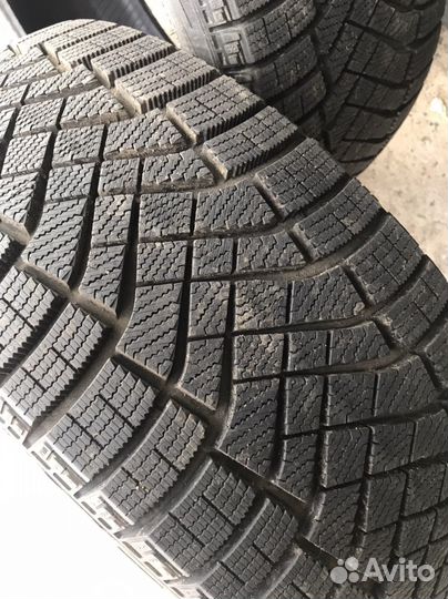 Pirelli Ice Zero FR 225/45 R17