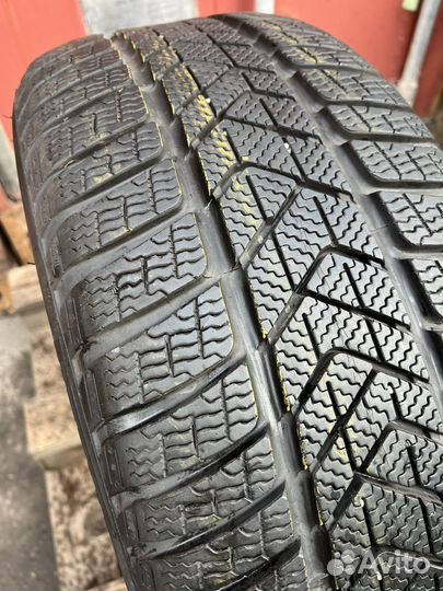 Pirelli Winter Sottozero 3 245/40 R19