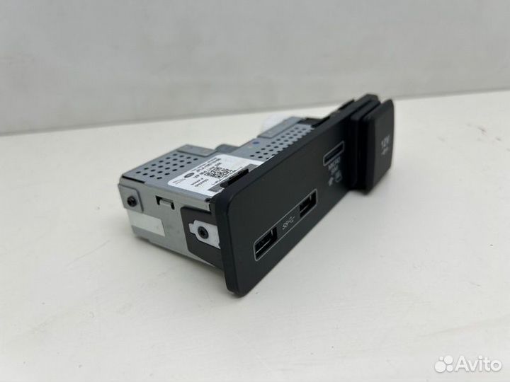 Разъем USB Land Rover Range Rover Sport L494 3.0