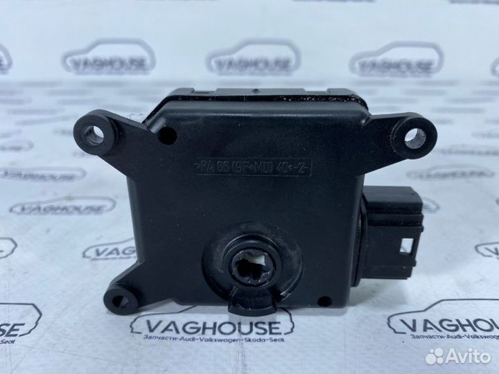 Моторчик заслонки печки Peugeot 307 1.6 2007