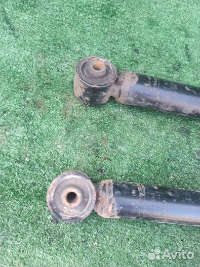 Амортизатор Volkswagen Polo