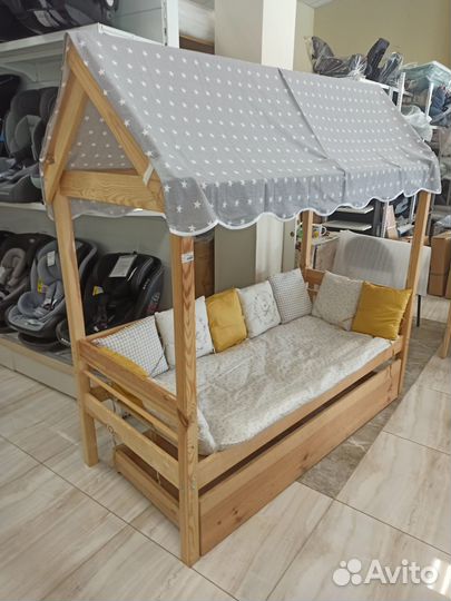Детская деревянная кровать домик 160*70
