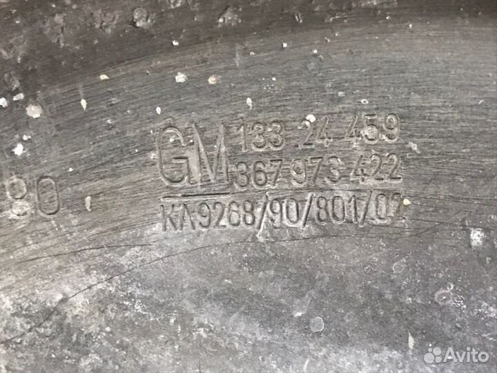 Цапфа передняя правая Opel Astra J хетчбек 1 2011