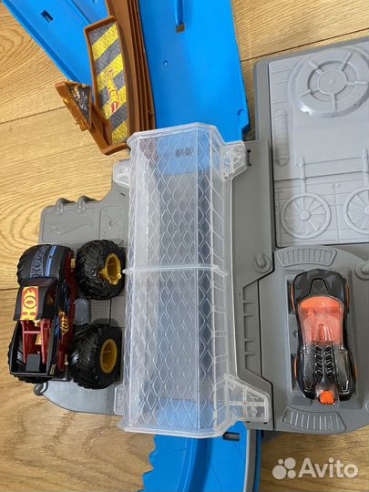 Monster Trucks Hot Wheels