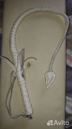 Плетка со стразами