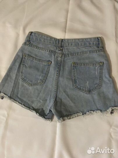 Джинсовые шорты