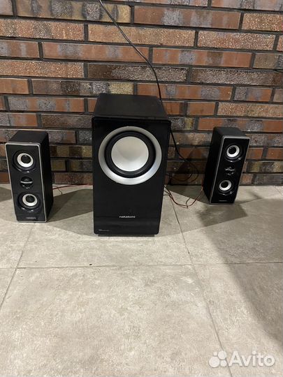 Колонки 2.1 с сабом