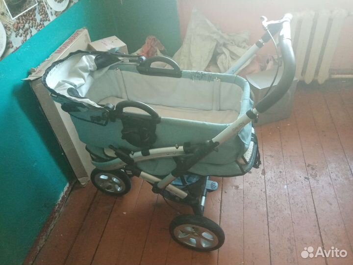 Коляска всесезонная