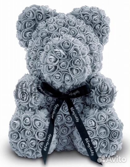 Медведь 3D из роз