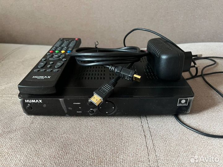 Спутниковый ресивер НТВ Плюс Humax vahd-3100S