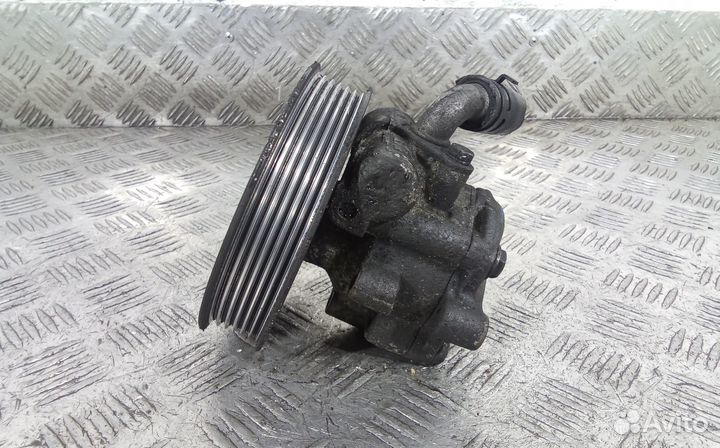 Насос гур Audi Q7 (2005-2015)