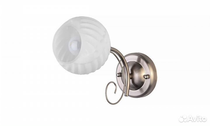 Бра настенный металлический со стеклом в спальню