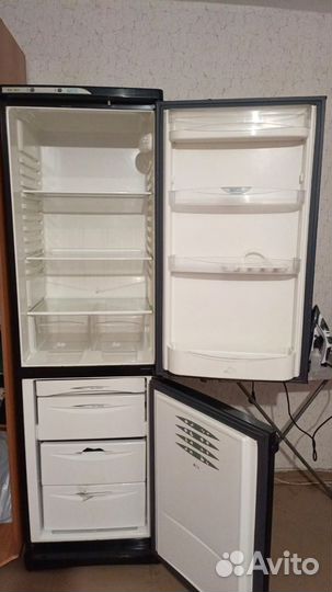 Холодильник на запчасти или под ремонт