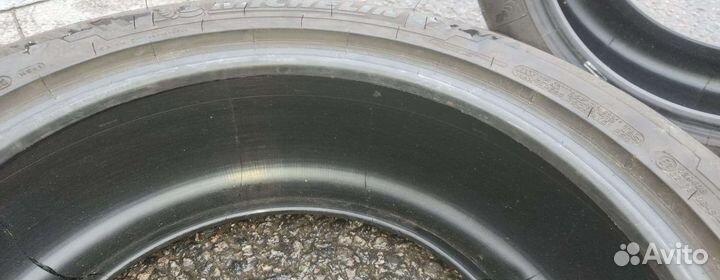 Michelin Pilot Sport 275/40 R19