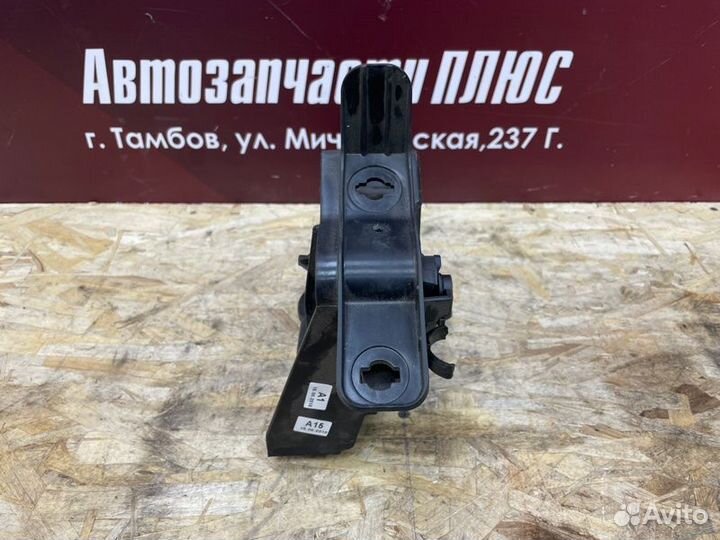 Педаль сцепления LADA X-Ray