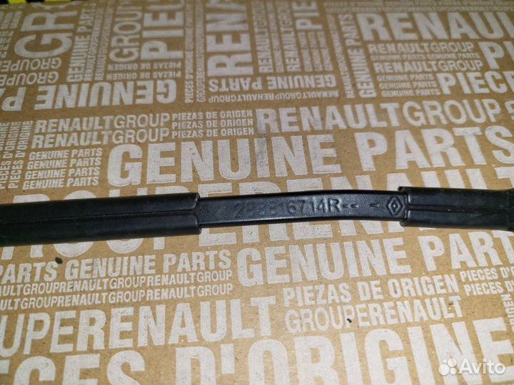 Поводок стеклоочистителя передний левый Renault