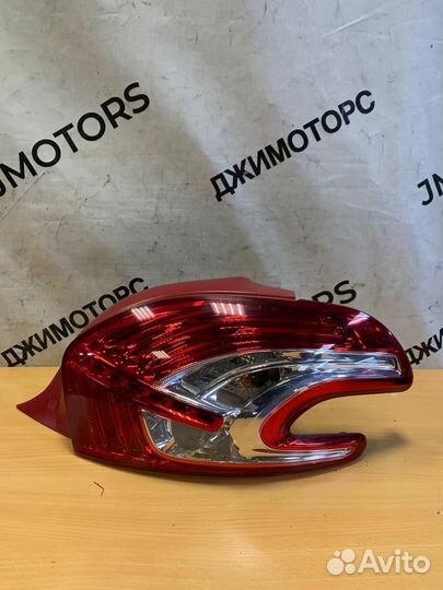 Фонарь задний правый Peugeot 208 хэтчбек