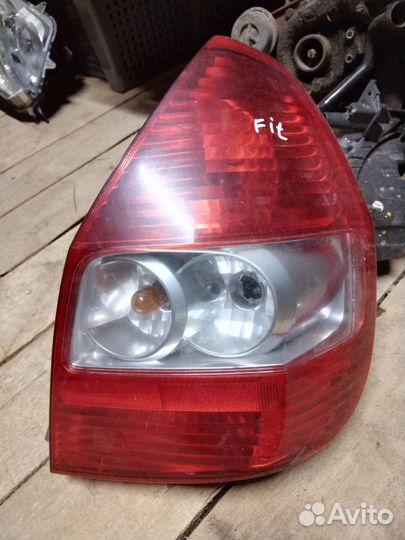 Фонарь задний правый Honda Fit / Jazz