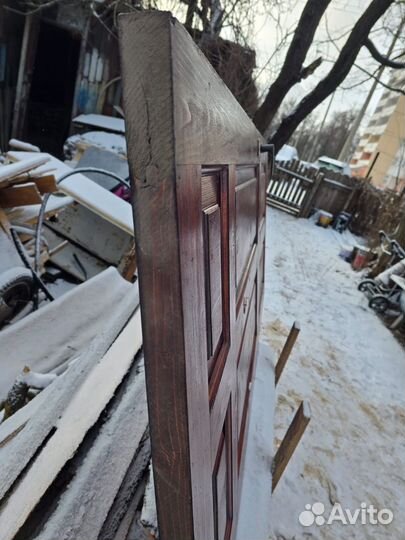 Дверь входная деревянная бу