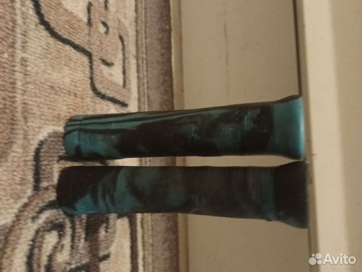 Месяц ношеные для трюкового самоката коцаны