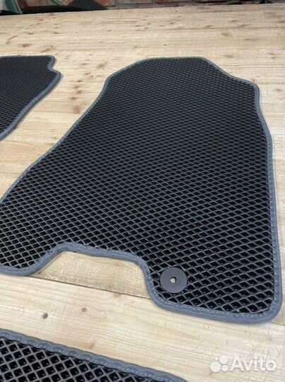 Автоковрики EVA для Nissan X-trail 2007-2015