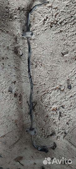 Стабилизатор задний на Volkswagen Phaeton