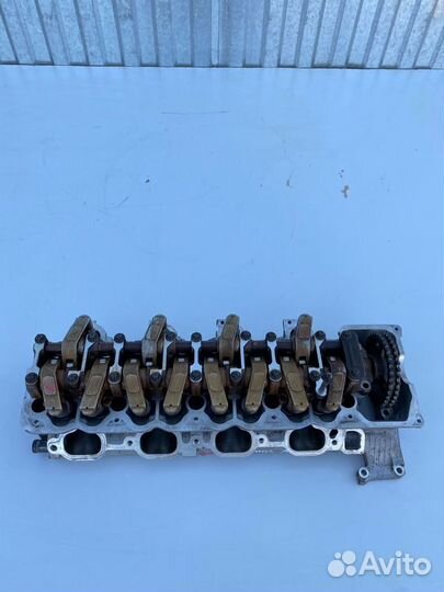 Головка блока цилиндров левая Mercedes-Benz