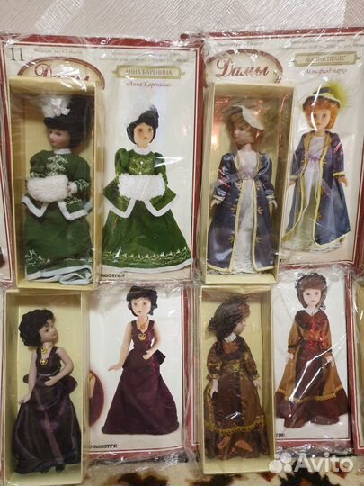 Куклы дамы эпохи с журналами