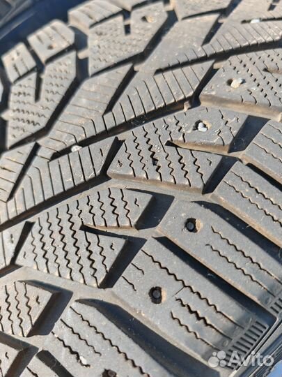 Gislaved NordFrost 100 235/55 R17 103T